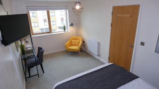 Telford Townhouse with Parking - 6