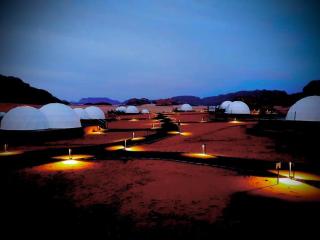 Wadi Rum UFO Luxotel - 9