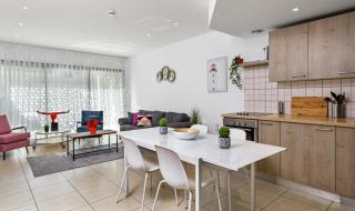 The Green Garden Suite by the Beach - Herzliya - 8