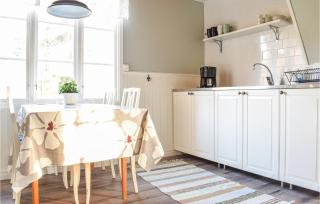 3 Bedroom Amazing Home In Löttorp - Löttorp - 5