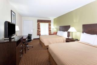 Super 8 by Wyndham Decatur/Dntn/Atlanta Area - Decatur - 2