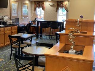 SureStay Plus Hotel by Best Western Warner Robins AFB - Warner Robins - 4