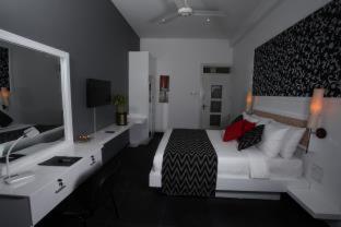 Ayaana Boutique Hotel - 8