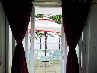 Calypso Beach and Dive Resort - Boracay - 3