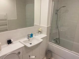 23 Hedgefield House - 3