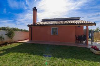 Cozy villa Loborika with private pool near Pula - Loborika - 6