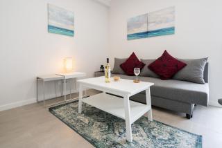 One Bedroom Seaview Urban Apartment Lagos - Lagos - 9
