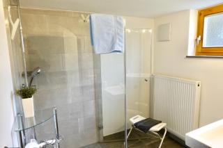 Ferienwohnung #4 mit Terrasse in zentraler dennoch ruhiger Lage - Stadtbus vor der Tür! - Lindau - 3