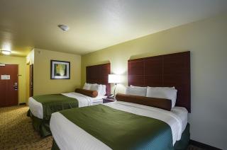 Cobblestone Inn & Suites - Altamont - 3