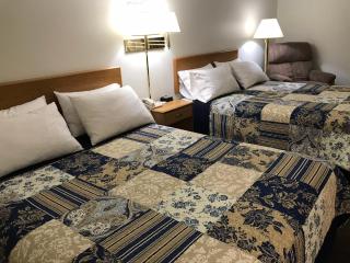 Dutch Country Inn - 9