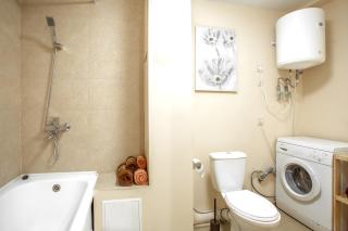 Квартира поруч із Палацом Україна та Ocean Plaza - 2