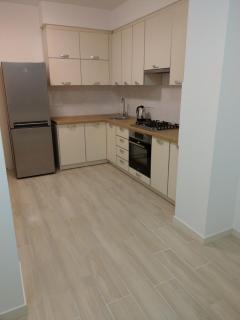 Новобудова по вул Коновальця 2 - 2