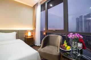 Western Skyline Hotel - 8
