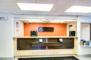Motel 6-Arlington Heights, IL - Chicago North Central - Arlington Heights - 3
