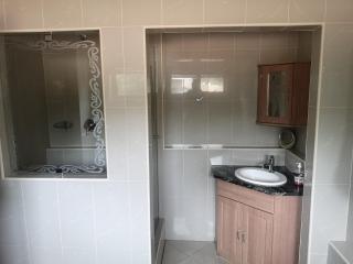 Bristow Luxury Suites With Back Up Power and Free Wi-Fi - Roodepoort - 9