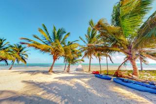 Blue Water Beach Villas - San Pedro - 0