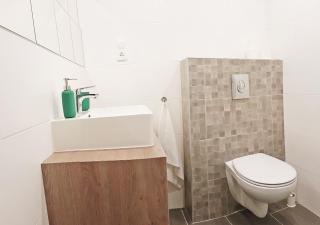 Luxury new cozy flat at Dob street nearby Gozsdu court - Budapeste - 3
