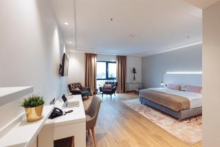 Antunović Hotel East - Sesvete - 8