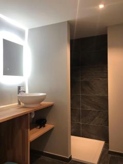chambre avec garage moto - Lanslebourg-Mont-Cenis - 6