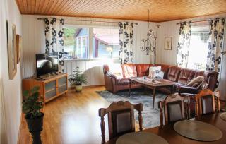 Amazing Home In Öxabäck - Öxabäck - 7