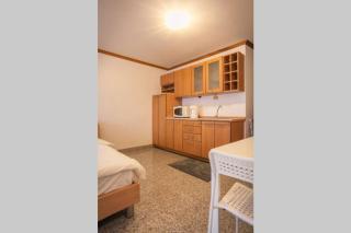 Pattaya seaside balcony/Beach front/4 peoples - 5