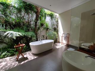 Santun Luxury Private Villas - Ubud - 9