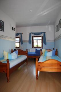 Dreibettzimmer-in-Wiesa - Thermalbad Wiesenbad - 7