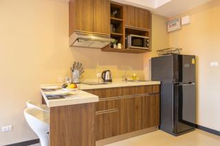 NaiHarn Pearl condo by Holy Cow, 1-BR, courtyard view - Strand Nai Harn - 6