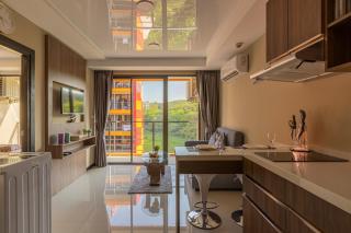 NaiHarn Pearl condo by Holy Cow, 1-BR, courtyard view - 3