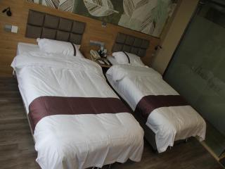Thank Inn Chain Hotel henan zhoukou chuanhui district south section gongnong road jiahe garden - Zhoukou - 6