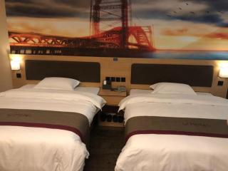 Thank Inn Chain Hotel fujian putian xianyou county lizhong pedestrian street - 1