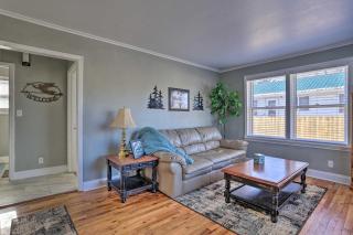 Rapid City Home with Patio by Canyon Lake Park! - Rapid City - 0