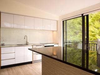 The Treehouse - Kaiteriteri Holiday Home - Kaiteriteri - 3