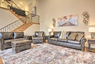 Private Pool and Game Room Upscale Home in Vinita - Vinita - 3