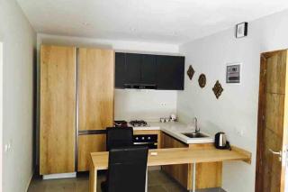 FOREST VIEW LUXURY APARTMENT in 3mins walk to beach pool view wifi - Kololi - 4