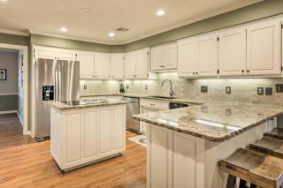 Private Pool and Game Room Upscale Home in Vinita - Vinita - 1