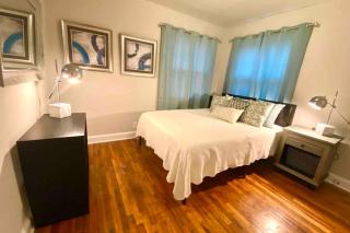 Darling Cottage in University Park - Raleigh - 3