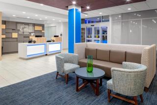 Holiday Inn Express & Suites Wilmington West - Medical Park by IHG - 1
