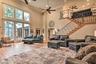 Private Pool and Game Room Upscale Home in Vinita - Vinita - 4