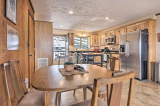1 Mi to Slopes Beech Mtn Retreat with Balcony! - Beech Mountain - 3