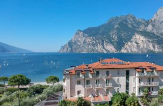 Hotel Baia Azzurra - Lake Front - Nago-Torbole - 3