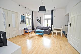 White Rock Apartment by Grand Apartments - 0