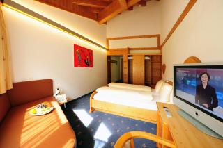 Country Wellnesshotel Bündnerhof - Samnaun - 9