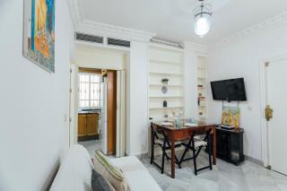 Cozy and bright- 1Bd 1Bth - La Alfalfa - Siviglia - 2