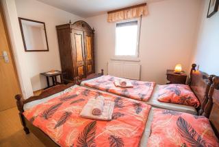 Valley View Holiday Home with Sauna Mrak - 5