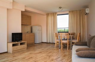 Moreto Seaside Aparthotel - 9