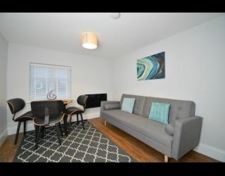 The Plough Retreat - Coddington - 7