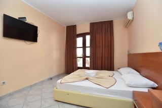 Apartments Mara - Budva - 8
