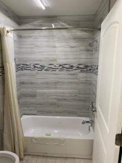 SouthTown S.A. Inn - 4