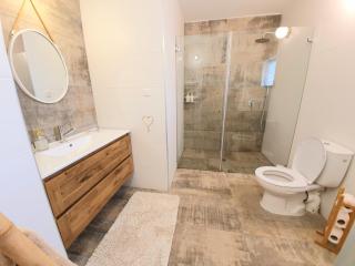 Sunshine Suite Boutique Only 5 Min Walk To The Beach - By SEAELO EILAT - 2